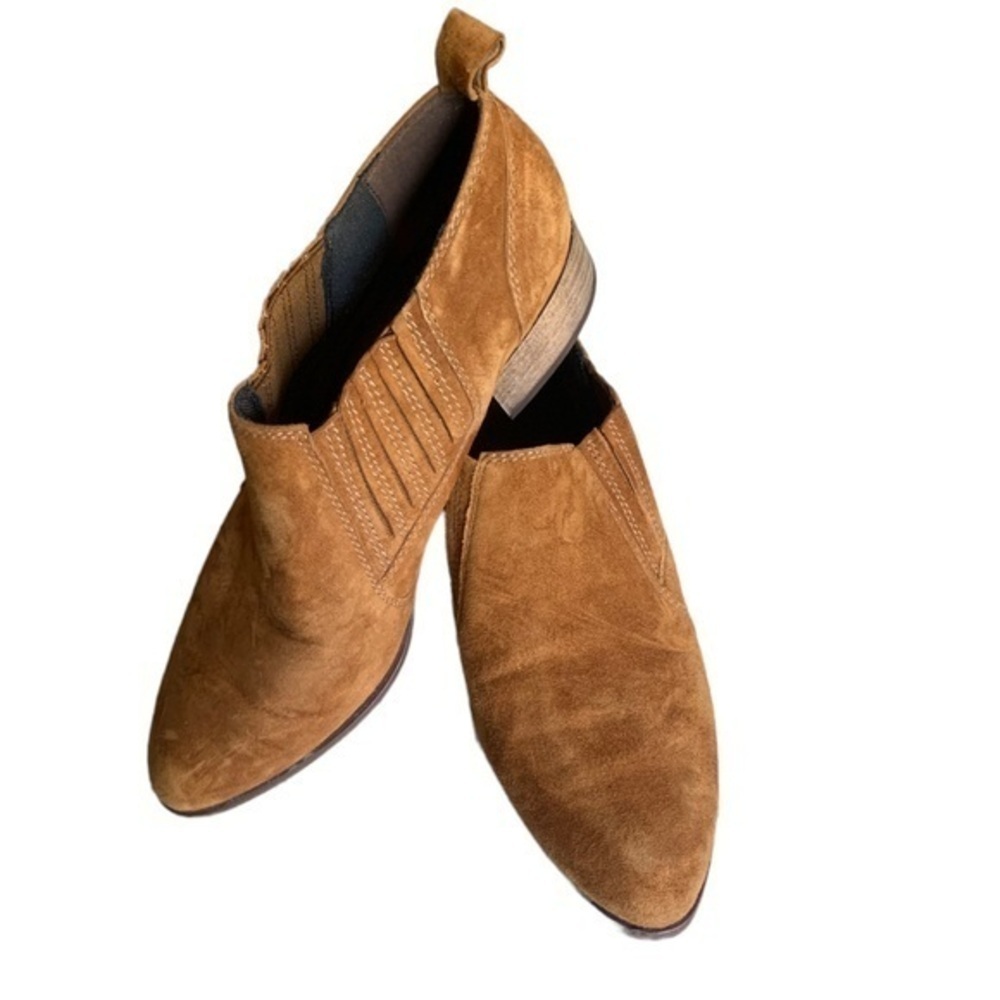 Vaneli Suede Leather Pointed Shoe Boot Bootie Low Heel Chestnut Brown Ladies 7